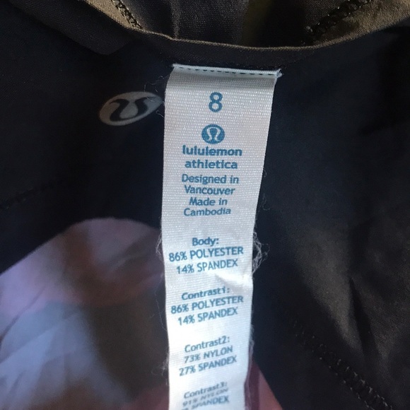 Lululemon Secret Garden print top size 8 - Picture 6 of 6